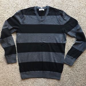 Black Old Navy Striped Sweater